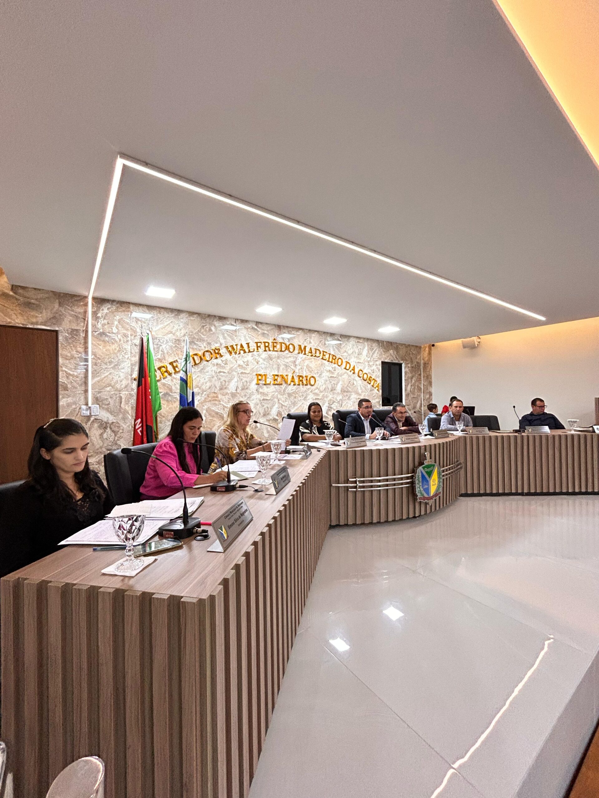 Com a presença de 8 vereadores, Câmara de Mataraca aprova 4 Projetos de Lei durante 6ª Sessão Ordinária